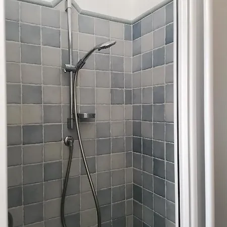 Apartman Hommy Lab - Stylish And Modern With Super Kitchen, Separate Entrance, Free Parking Olbia