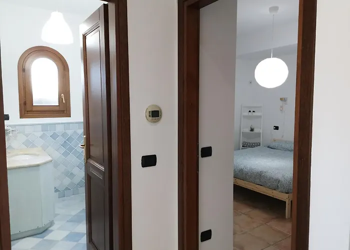 Hommy Lab - Stylish And Modern With Super Kitchen, Separate Entrance, Free Parking Olbia