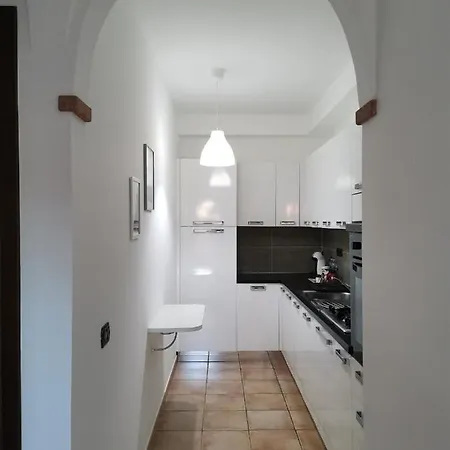 Hommy Lab - Stylish And Modern With Super Kitchen, Separate Entrance, Free Parking Апартаменты *