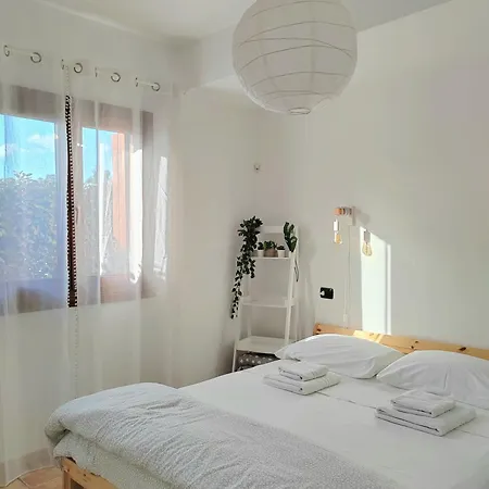 Hommy Lab - Stylish And Modern With Super Kitchen, Separate Entrance, Free Parking Apartment Olbia
