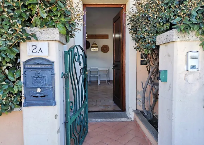 Hommy Lab - Stylish And Modern With Super Kitchen, Separate Entrance, Free Parking Appartement *