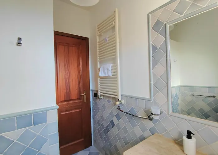 Hommy Lab - Stylish And Modern With Super Kitchen, Separate Entrance, Free Parking Appartement